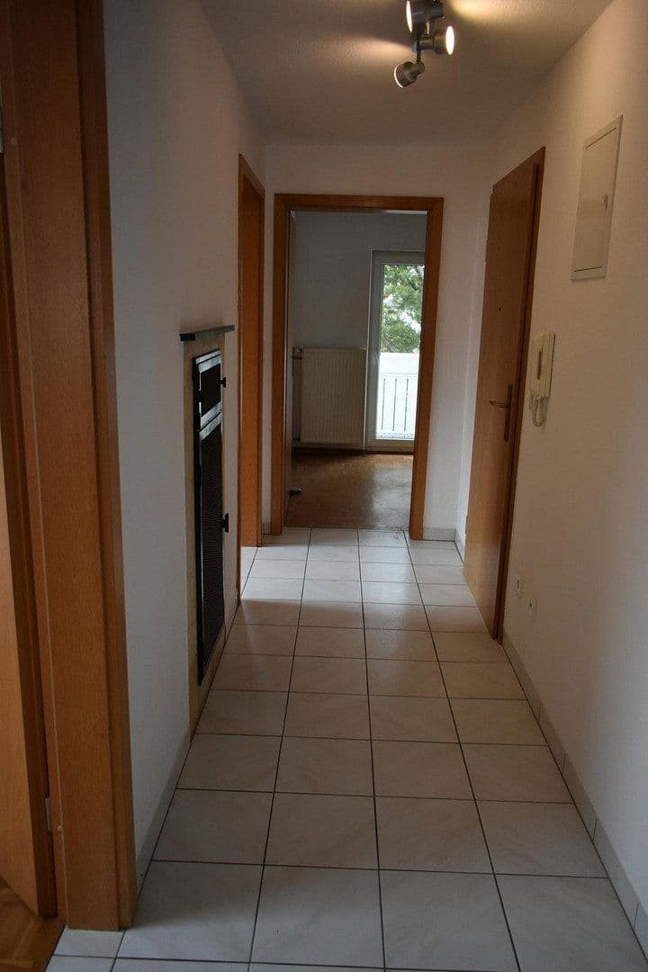Pronájem bytu 3+kk 64 m², Schiltacher Straße 18, Stuttgart, Bádensko-Württembersko Pronájem bytu 3+kk 64 m², Schiltacher Straße 18, Stuttgart, Bádensko-Württembersko
