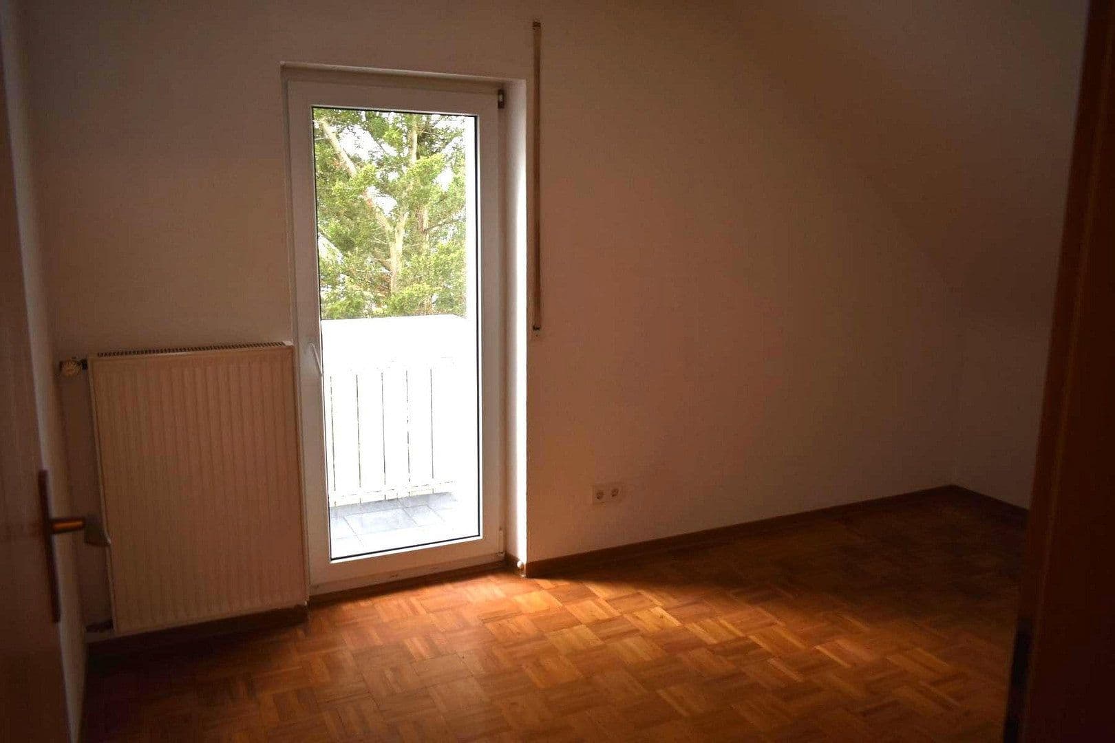 Pronájem bytu 3+kk 64 m², Schiltacher Straße 18, Stuttgart, Bádensko-Württembersko Pronájem bytu 3+kk 64 m², Schiltacher Straße 18, Stuttgart, Bádensko-Württembersko