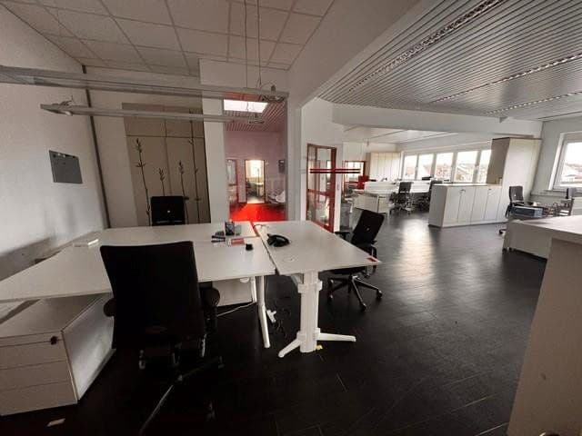 Prodej nebytového prostoru 6.072 m², Leipheim, Bavorsko Prodej nebytového prostoru 6.072 m², Leipheim, Bavorsko