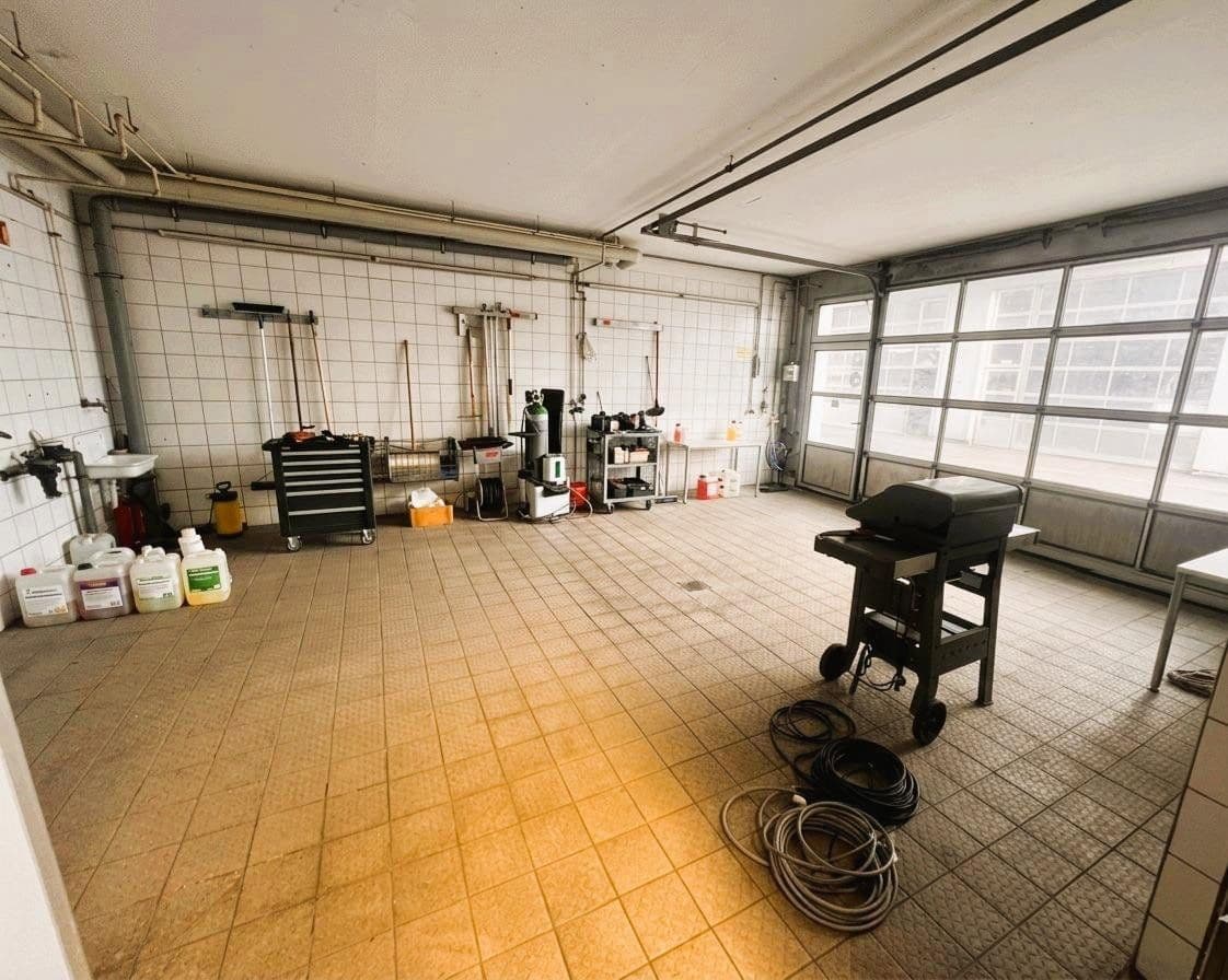 Prodej nebytového prostoru 6.072 m², Leipheim, Bavorsko Prodej nebytového prostoru 6.072 m², Leipheim, Bavorsko