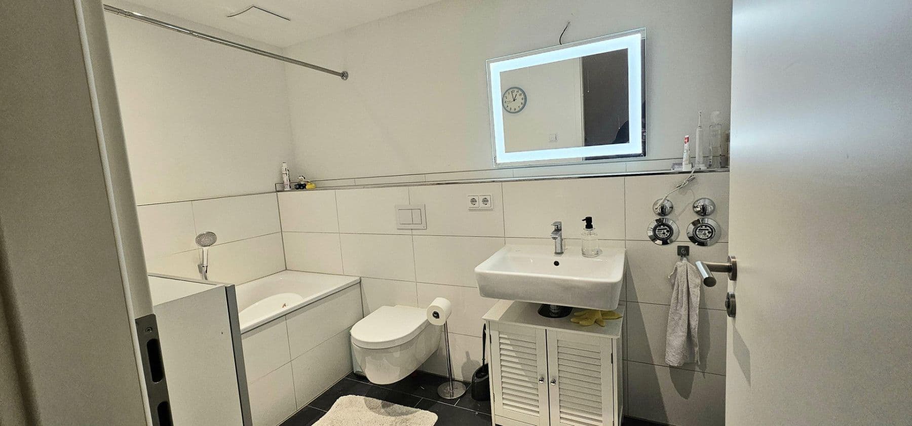 Pronájem bytu 4+1 101 m², Walddörferstraße, Hamburg, Hamburg Pronájem bytu 4+1 101 m², Walddörferstraße, Hamburg, Hamburg