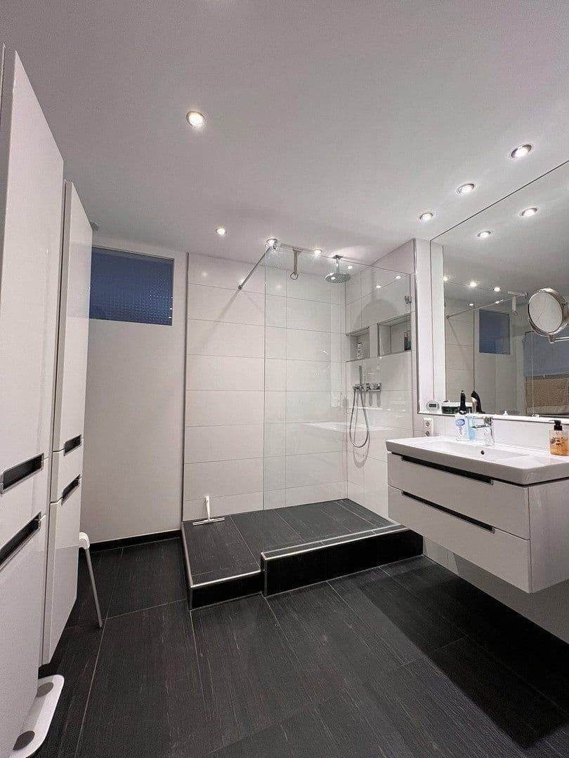 Prodej bytu 3+1 84 m², Stuttgart, Bádensko-Württembersko Prodej bytu 3+1 84 m², Stuttgart, Bádensko-Württembersko