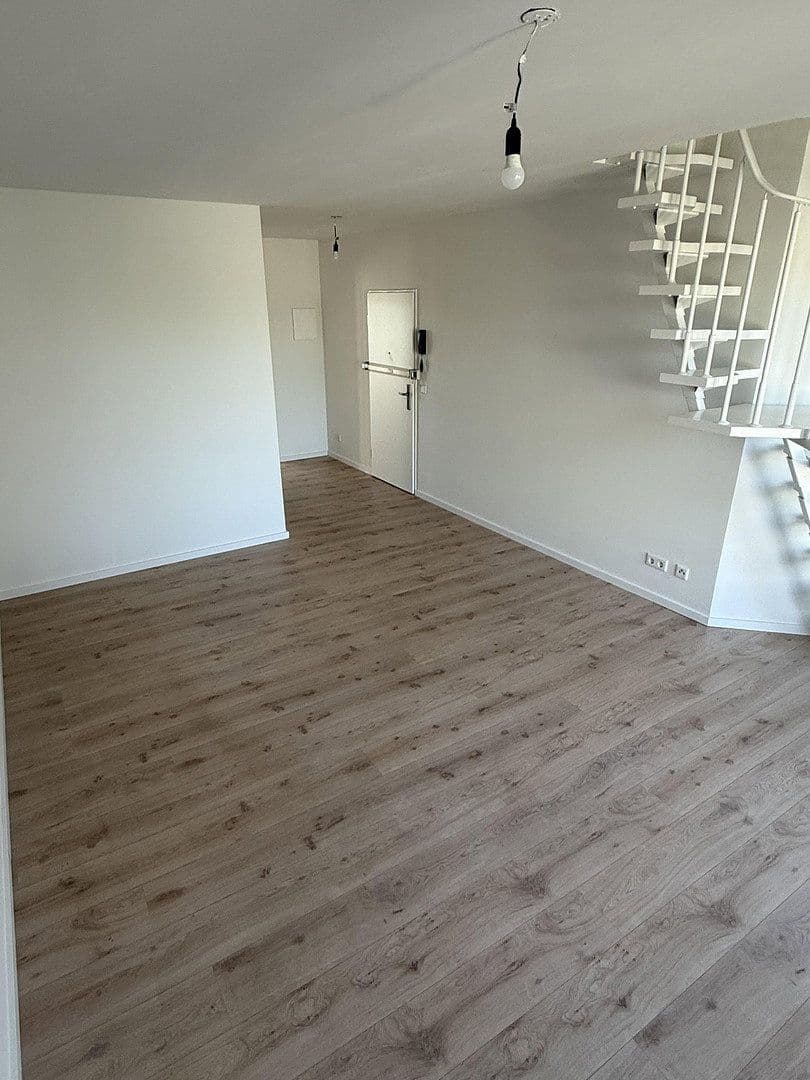Prodej bytu 3+1 79 m², Karlstr. 5a, Langenfeld (Rheinland), Severní Porýní-Vestfálsko Prodej bytu 3+1 79 m², Karlstr. 5a, Langenfeld (Rheinland), Severní Porýní-Vestfálsko