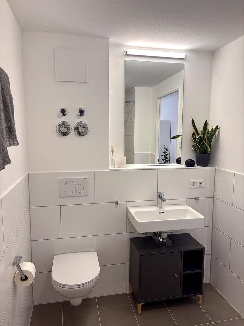 Pronájem bytu 1+1 25 m², Otto-Hahn-Straße 40, Regensburg, Bavorsko Pronájem bytu 1+1 25 m², Otto-Hahn-Straße 40, Regensburg, Bavorsko
