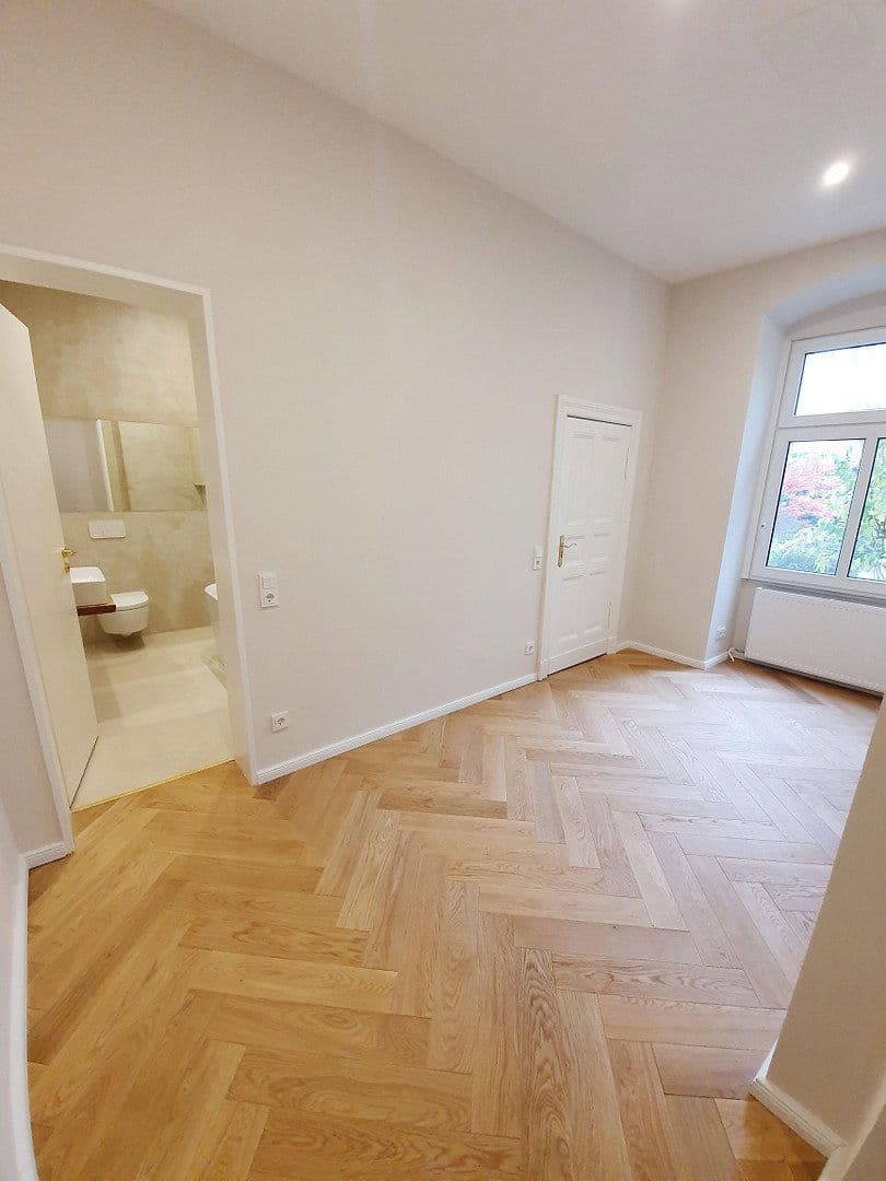 Pronájem bytu 3+1 102 m², Herderstraße 5, Berlin, Berlín Pronájem bytu 3+1 102 m², Herderstraße 5, Berlin, Berlín
