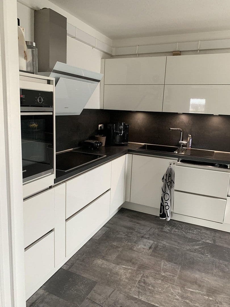Prodej bytu 3+1 100 m², Ernst-Brasse-Straße 26A, Mönchengladbach, Severní Porýní-Vestfálsko Prodej bytu 3+1 100 m², Ernst-Brasse-Straße 26A, Mönchengladbach, Severní Porýní-Vestfálsko