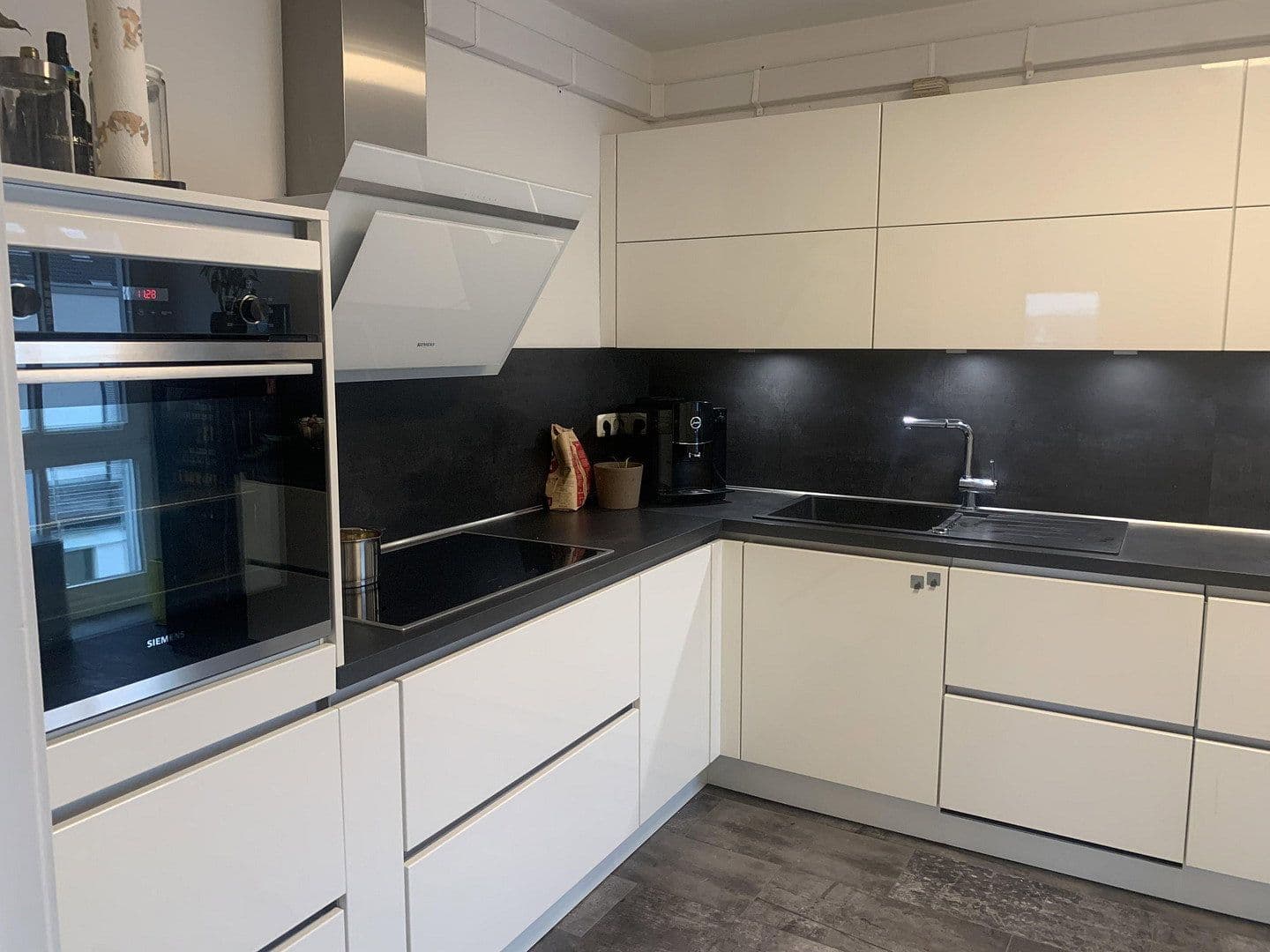 Prodej bytu 3+1 100 m², Ernst-Brasse-Straße 26A, Mönchengladbach, Severní Porýní-Vestfálsko Prodej bytu 3+1 100 m², Ernst-Brasse-Straße 26A, Mönchengladbach, Severní Porýní-Vestfálsko