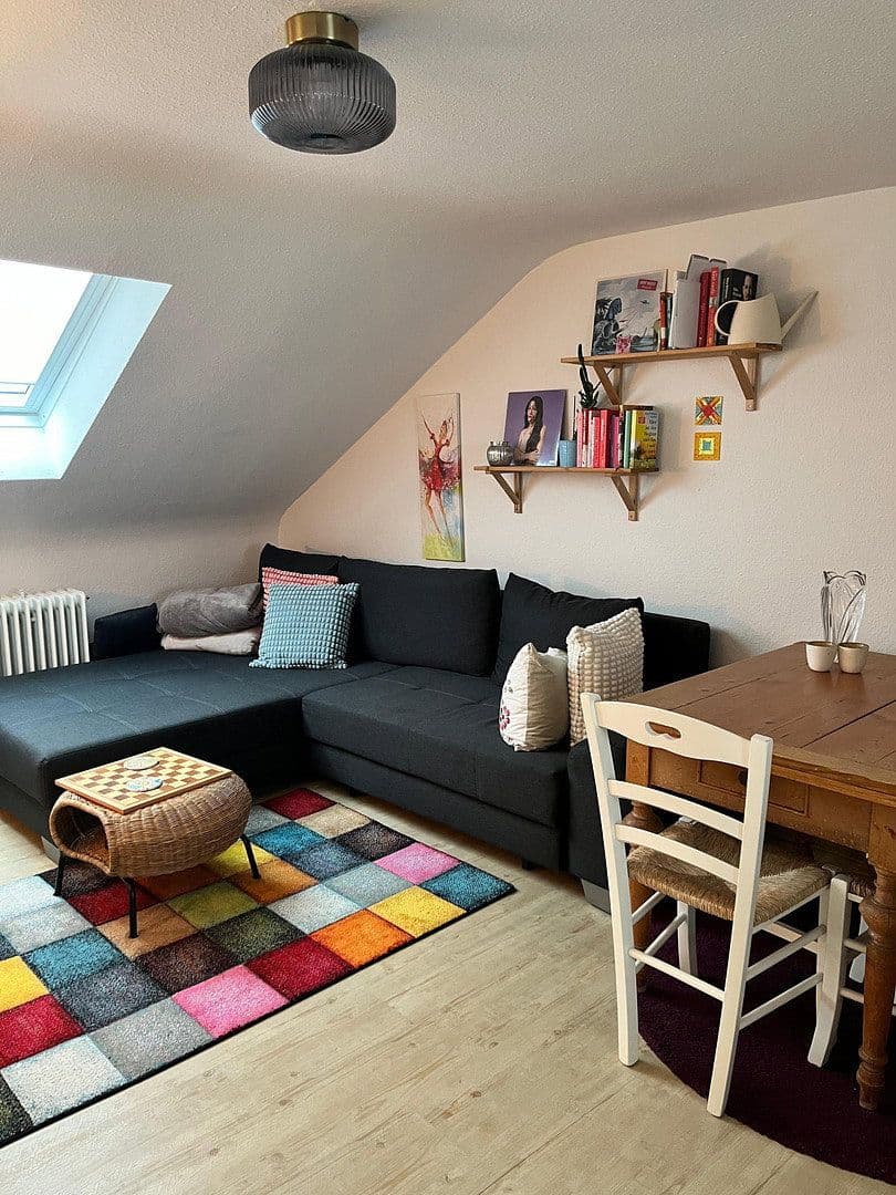 Pronájem bytu 3+1 55 m², Saarbrücken, Země Sársko Pronájem bytu 3+1 55 m², Saarbrücken, Země Sársko