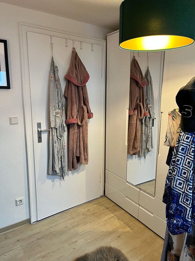 Pronájem bytu 3+1 55 m², Saarbrücken, Země Sársko Pronájem bytu 3+1 55 m², Saarbrücken, Země Sársko