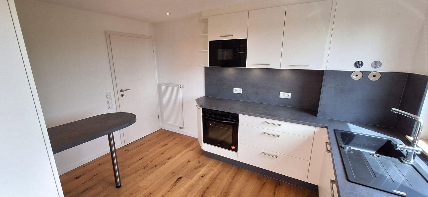 Prodej bytu 4+1 107 m², Heidelberg, Bádensko-Württembersko Prodej bytu 4+1 107 m², Heidelberg, Bádensko-Württembersko
