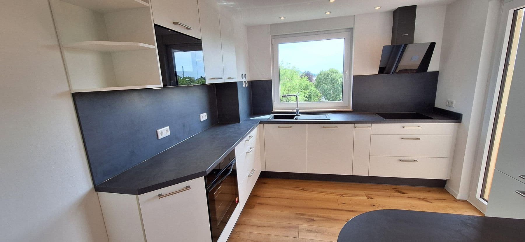 Prodej bytu 4+1 107 m², Heidelberg, Bádensko-Württembersko Prodej bytu 4+1 107 m², Heidelberg, Bádensko-Württembersko