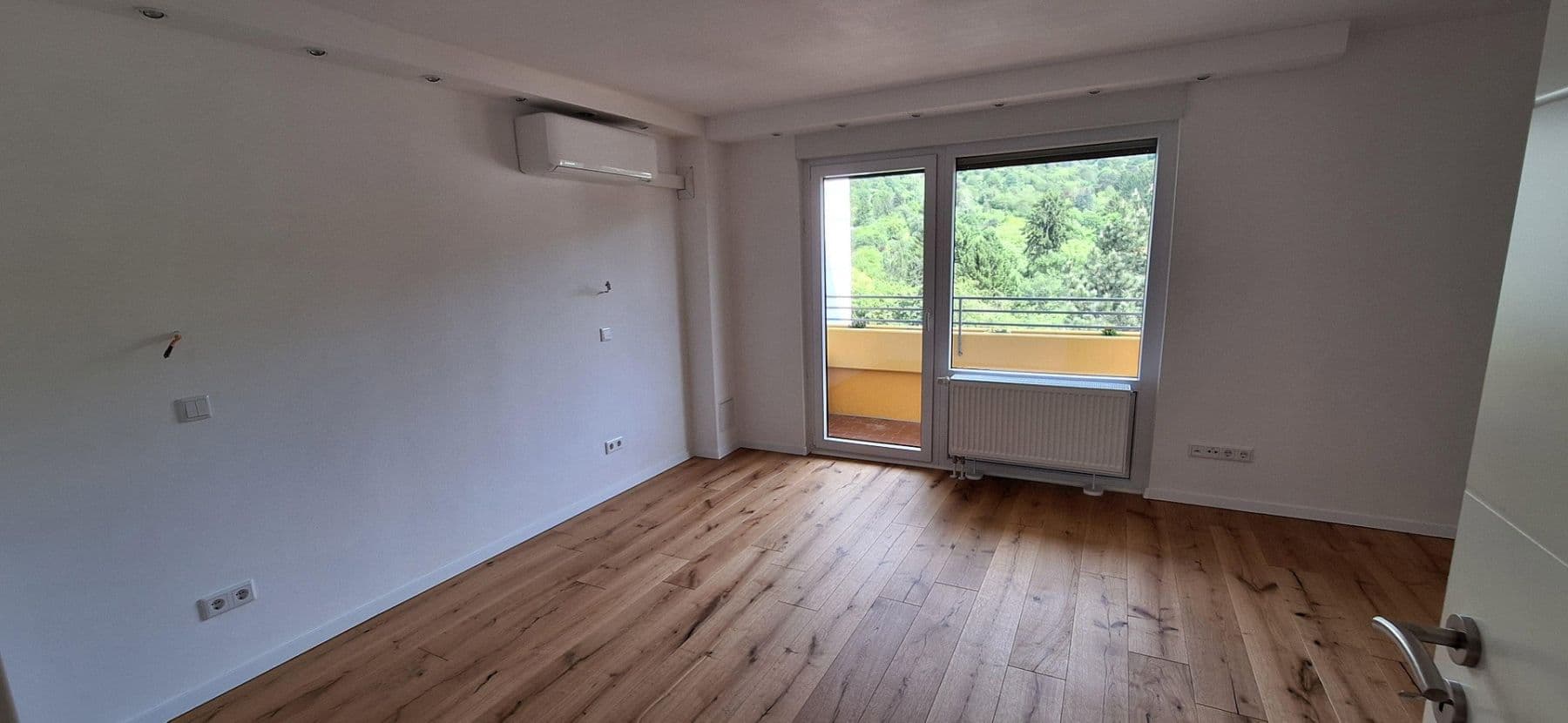 Prodej bytu 4+1 107 m², Heidelberg, Bádensko-Württembersko Prodej bytu 4+1 107 m², Heidelberg, Bádensko-Württembersko
