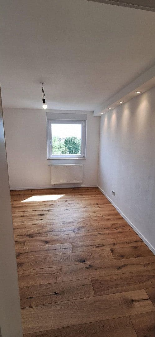 Prodej bytu 4+1 107 m², Heidelberg, Bádensko-Württembersko Prodej bytu 4+1 107 m², Heidelberg, Bádensko-Württembersko