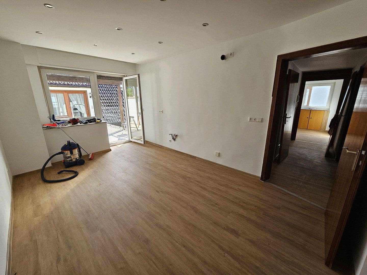 Pronájem bytu 4+1 120 m², Stutensee, Bádensko-Württembersko Pronájem bytu 4+1 120 m², Stutensee, Bádensko-Württembersko