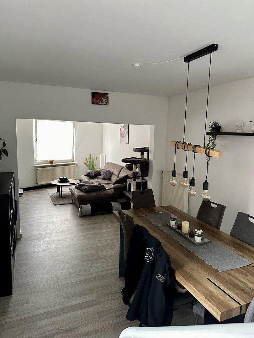 Pronájem bytu 4+1 110 m², Uslar, Dolní Sasko Pronájem bytu 4+1 110 m², Uslar, Dolní Sasko
