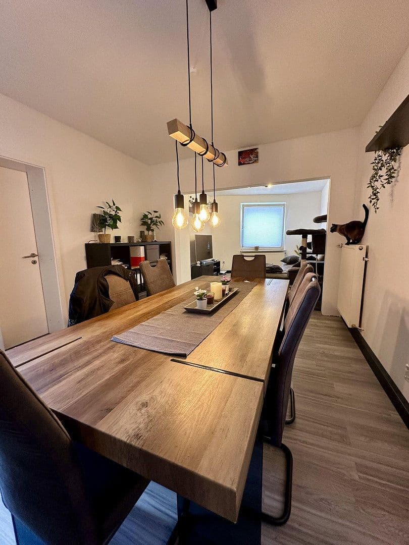 Pronájem bytu 4+1 110 m², Uslar, Dolní Sasko Pronájem bytu 4+1 110 m², Uslar, Dolní Sasko