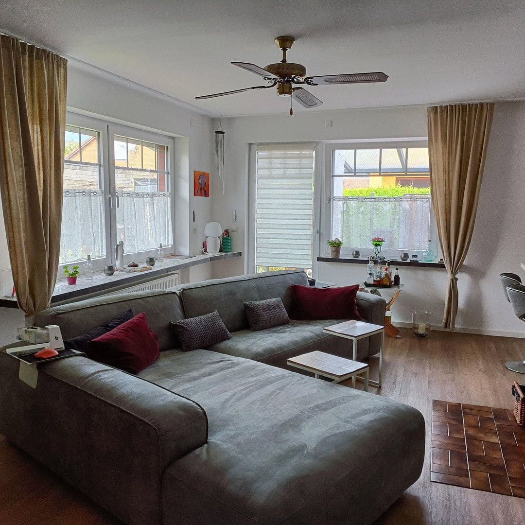 Prodej domu 120 m², pozemek 376 m², Heide, Šlesvicko-Holštýnsko Prodej domu 120 m², pozemek 376 m², Heide, Šlesvicko-Holštýnsko