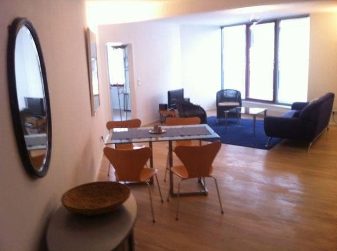 Pronájem bytu 2+1 79 m², Bismarckstrasse, Köln, Severní Porýní-Vestfálsko Pronájem bytu 2+1 79 m², Bismarckstrasse, Köln, Severní Porýní-Vestfálsko