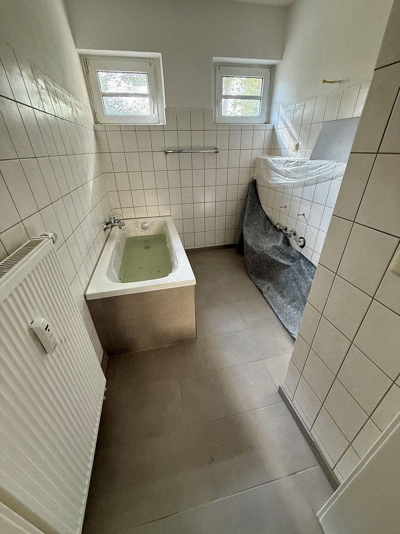 Pronájem bytu 3+1 64 m², Alter Reichenbacherstr. 16, Plauen, Sasko Pronájem bytu 3+1 64 m², Alter Reichenbacherstr. 16, Plauen, Sasko