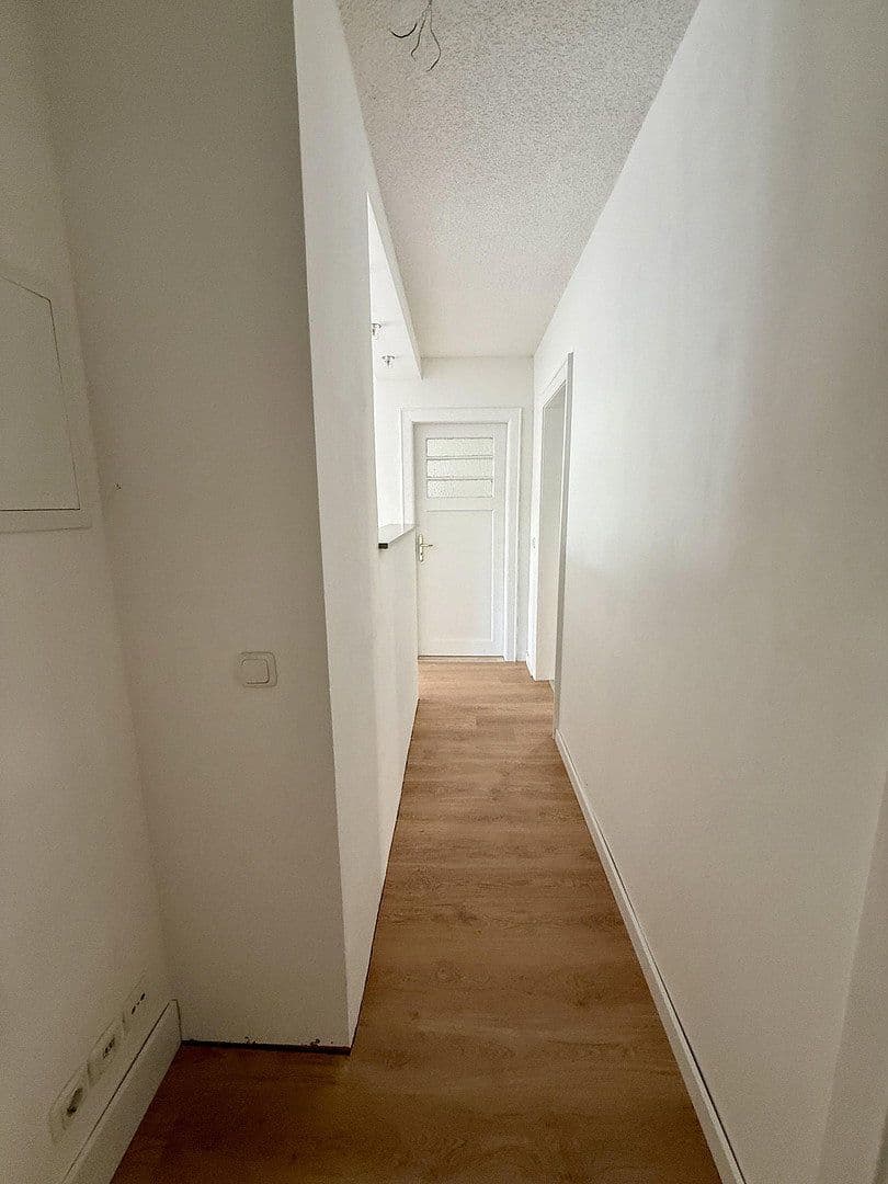 Pronájem bytu 3+1 64 m², Alter Reichenbacherstr. 16, Plauen, Sasko Pronájem bytu 3+1 64 m², Alter Reichenbacherstr. 16, Plauen, Sasko