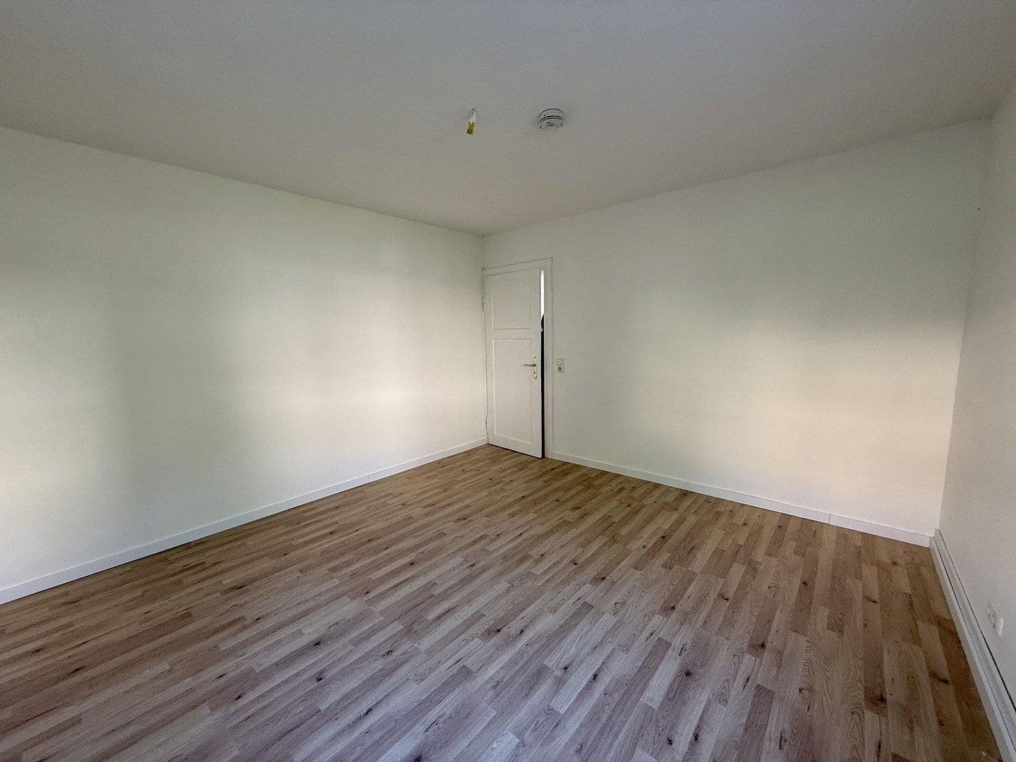Pronájem bytu 3+1 64 m², Alter Reichenbacherstr. 16, Plauen, Sasko Pronájem bytu 3+1 64 m², Alter Reichenbacherstr. 16, Plauen, Sasko