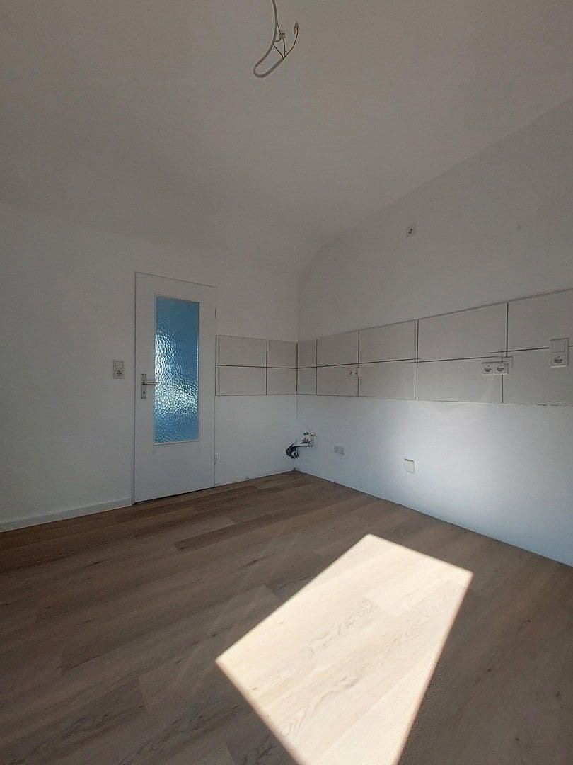 Pronájem bytu 3+1 64 m², Schalksbornstraße 2, Frankfurt, Hessen Pronájem bytu 3+1 64 m², Schalksbornstraße 2, Frankfurt, Hessen