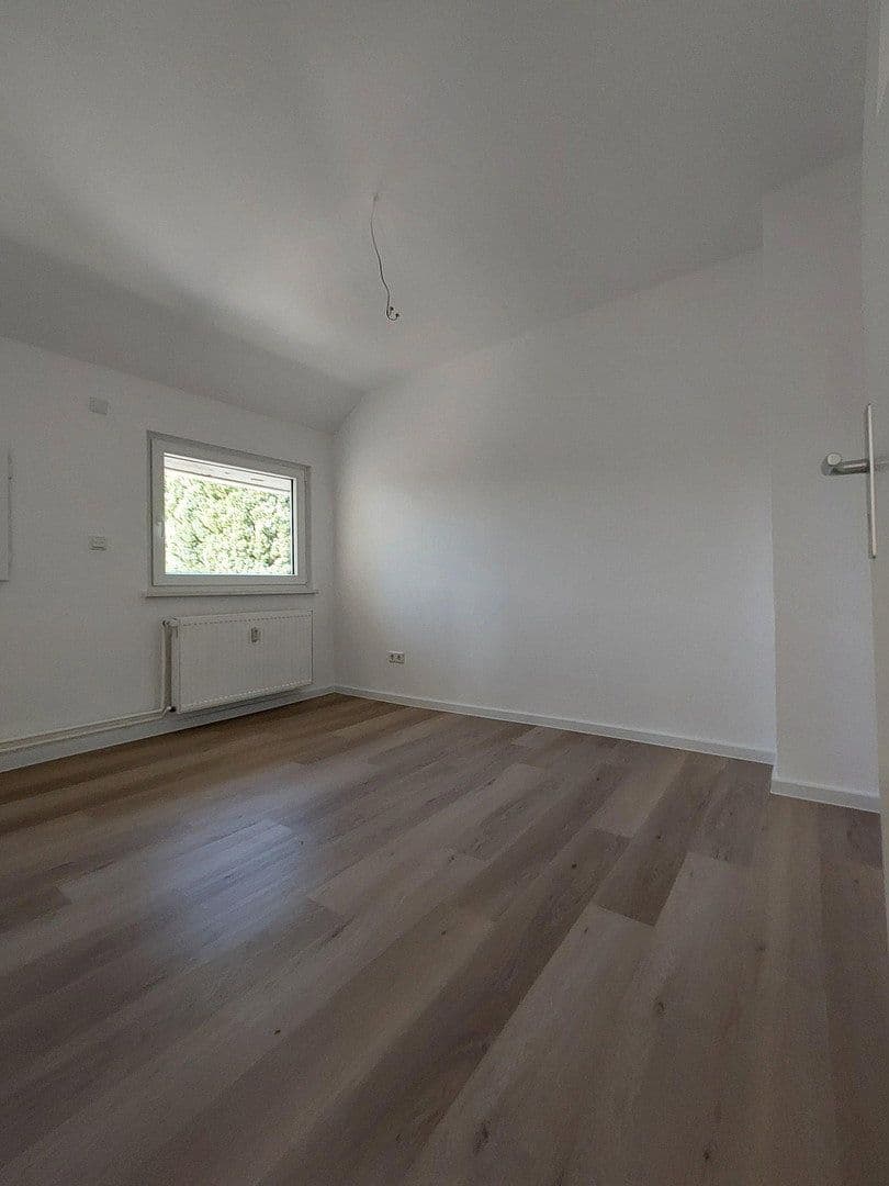 Pronájem bytu 3+1 64 m², Schalksbornstraße 2, Frankfurt, Hessen Pronájem bytu 3+1 64 m², Schalksbornstraße 2, Frankfurt, Hessen