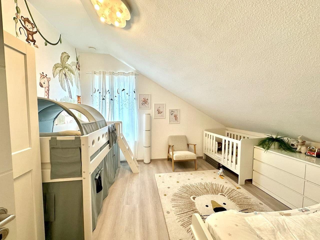 Pronájem bytu 3+1 110 m², Elisabeth-Flöge-Str. 2, Sarstedt, Dolní Sasko Pronájem bytu 3+1 110 m², Elisabeth-Flöge-Str. 2, Sarstedt, Dolní Sasko
