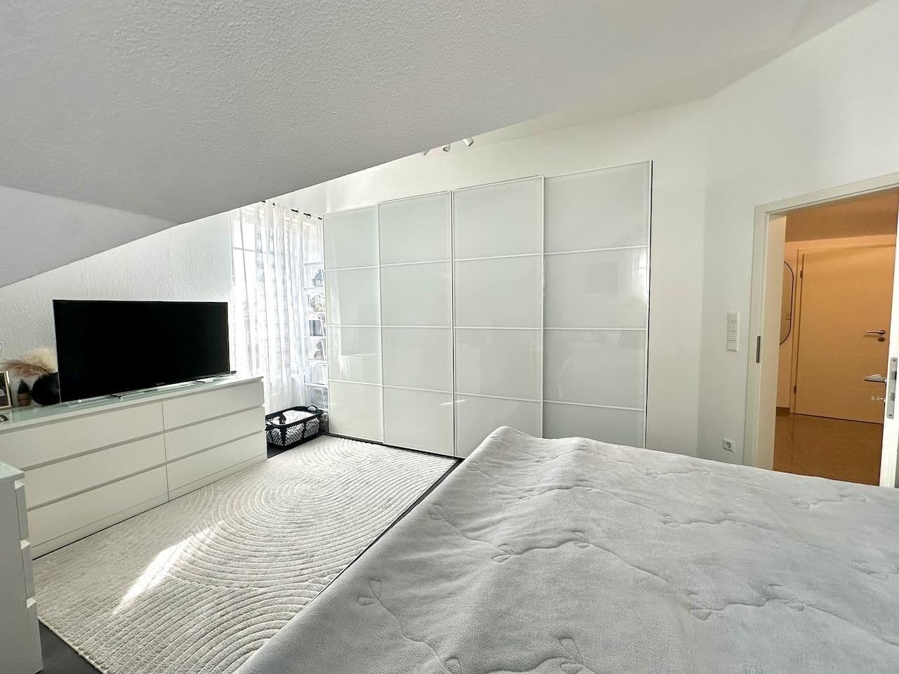 Pronájem bytu 3+1 110 m², Elisabeth-Flöge-Str. 2, Sarstedt, Dolní Sasko Pronájem bytu 3+1 110 m², Elisabeth-Flöge-Str. 2, Sarstedt, Dolní Sasko