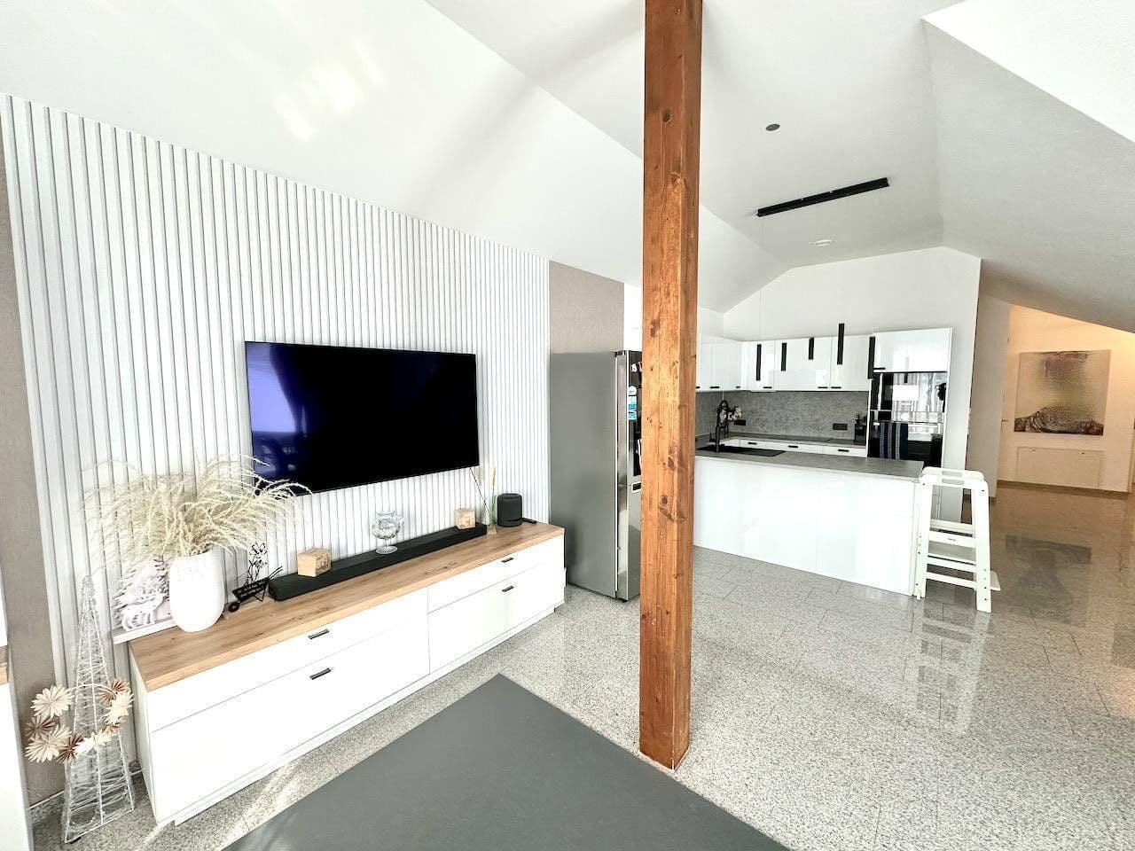 Pronájem bytu 3+1 110 m², Elisabeth-Flöge-Str. 2, Sarstedt, Dolní Sasko Pronájem bytu 3+1 110 m², Elisabeth-Flöge-Str. 2, Sarstedt, Dolní Sasko