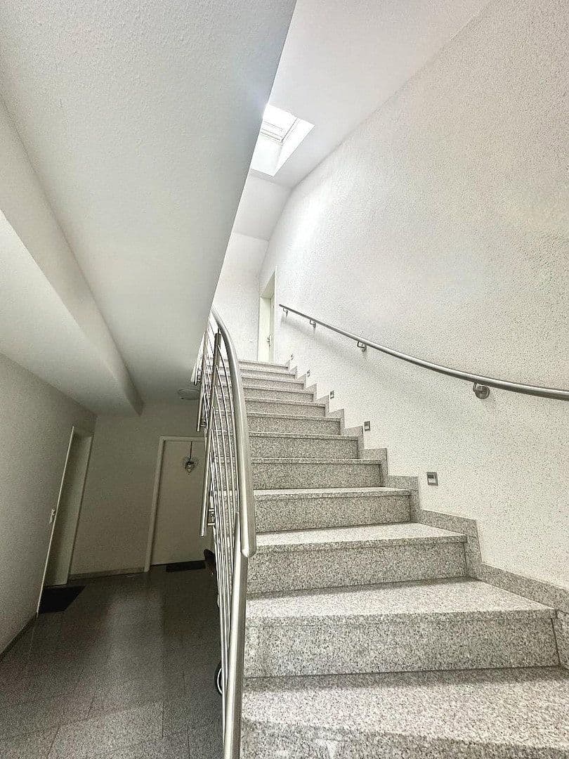 Pronájem bytu 3+1 110 m², Elisabeth-Flöge-Str. 2, Sarstedt, Dolní Sasko Pronájem bytu 3+1 110 m², Elisabeth-Flöge-Str. 2, Sarstedt, Dolní Sasko