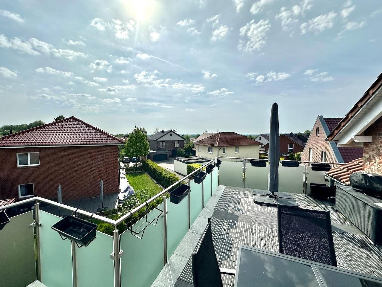 Pronájem bytu 3+1 110 m², Elisabeth-Flöge-Str. 2, Sarstedt, Dolní Sasko Pronájem bytu 3+1 110 m², Elisabeth-Flöge-Str. 2, Sarstedt, Dolní Sasko