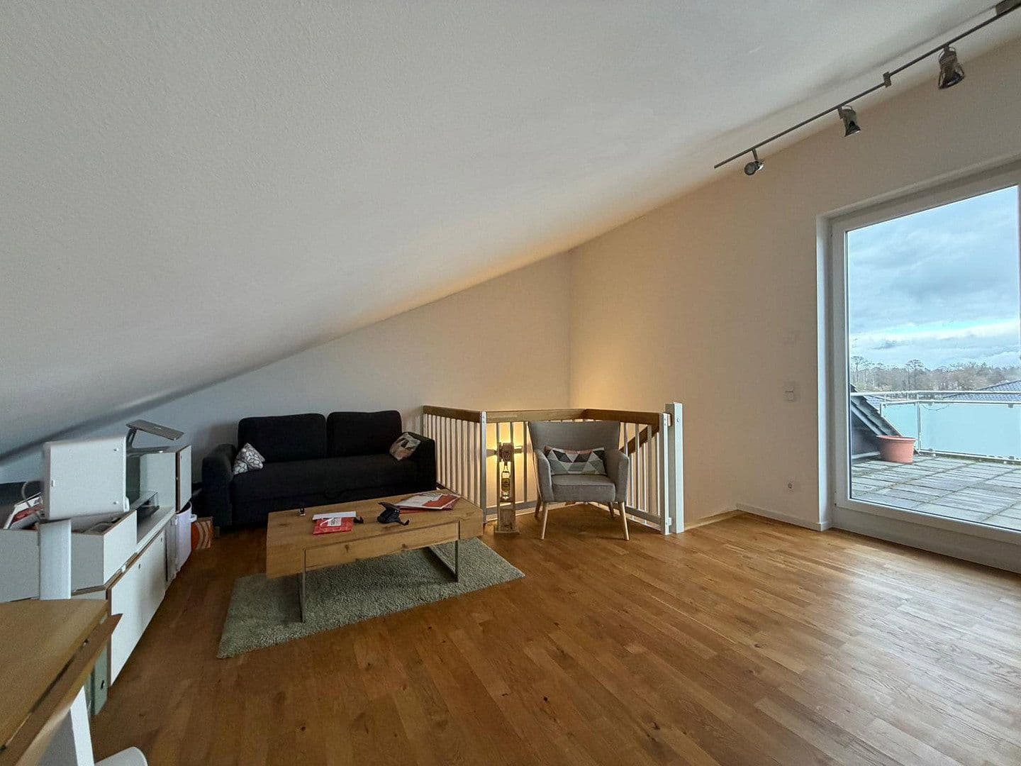 Pronájem domu 151 m², pozemek 500 m², Berlin, Berlín Pronájem domu 151 m², pozemek 500 m², Berlin, Berlín