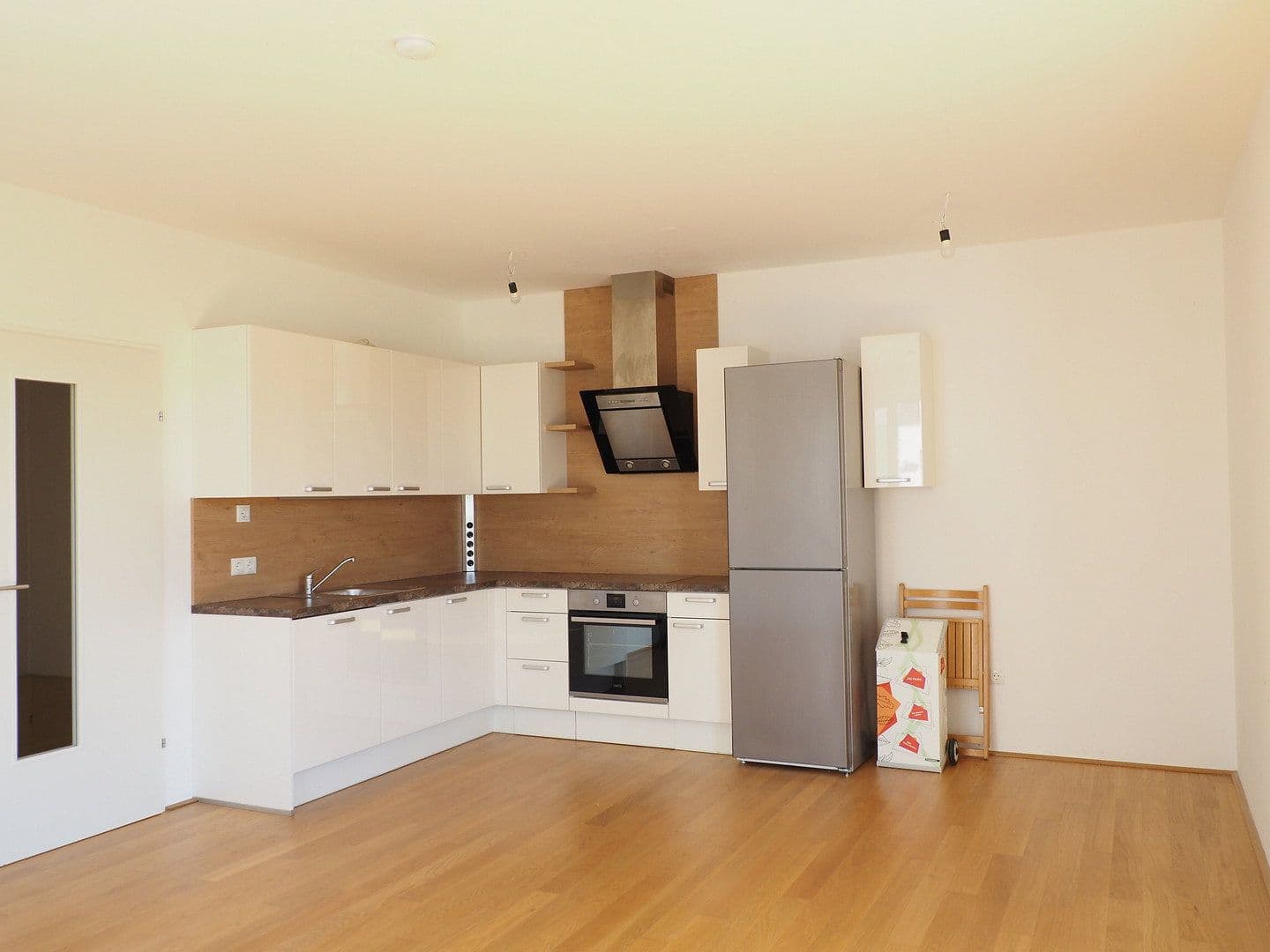 Pronájem bytu 2+1 70 m², Ferdinand-Platzer-Gasse 8-10, Wien, Wien Pronájem bytu 2+1 70 m², Ferdinand-Platzer-Gasse 8-10, Wien, Wien