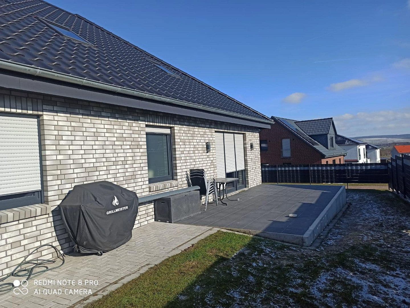 Prodej domu 225 m², pozemek 630 m², Am Ortsfeld 22, Bad Münder am Deister, Dolní Sasko Prodej domu 225 m², pozemek 630 m², Am Ortsfeld 22, Bad Münder am Deister, Dolní Sasko