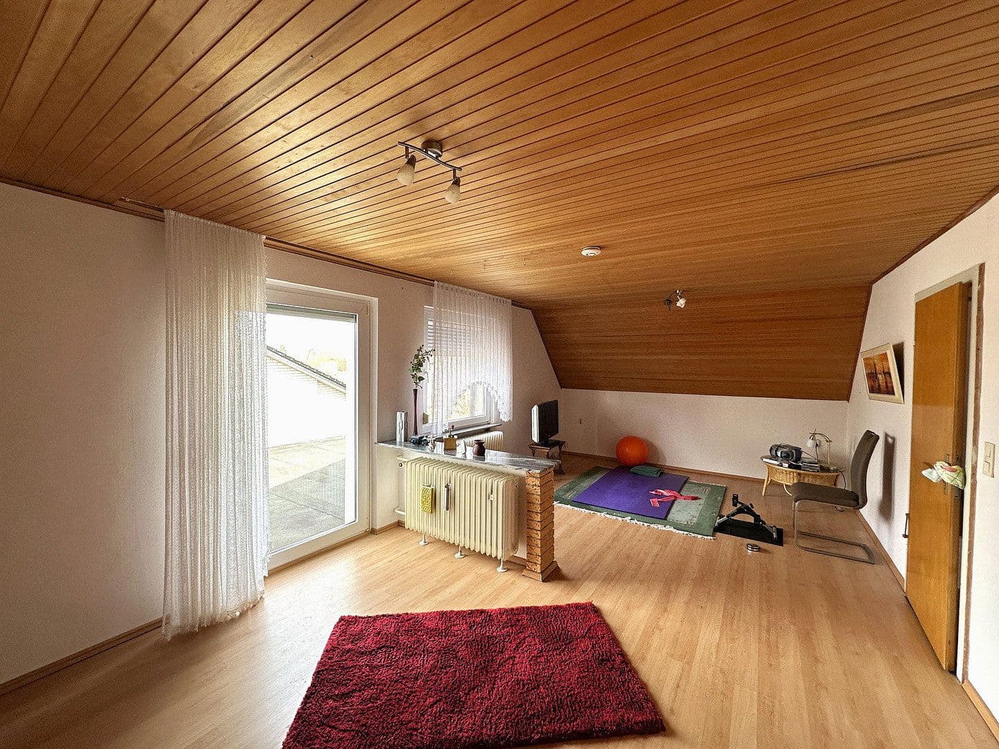 Prodej domu 202 m², pozemek 1.087 m², Königslutter am Elm, Dolní Sasko Prodej domu 202 m², pozemek 1.087 m², Königslutter am Elm, Dolní Sasko