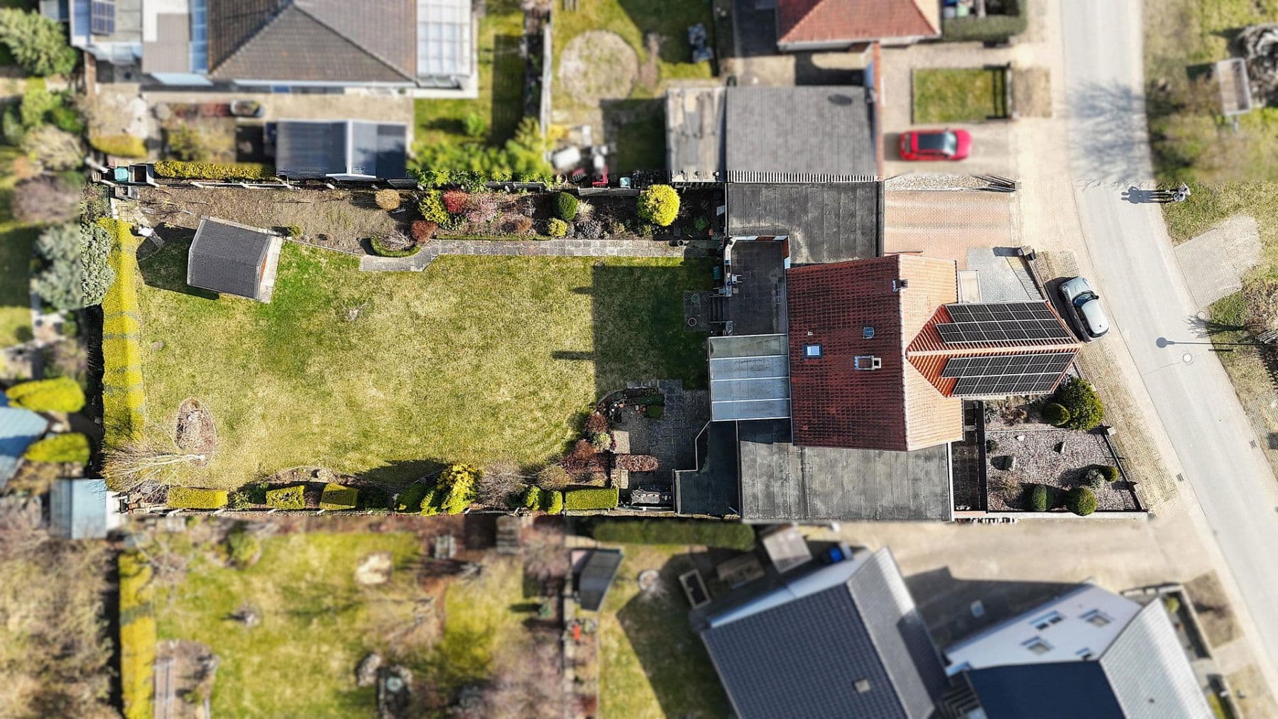 Prodej domu 202 m², pozemek 1.087 m², Königslutter am Elm, Dolní Sasko Prodej domu 202 m², pozemek 1.087 m², Königslutter am Elm, Dolní Sasko