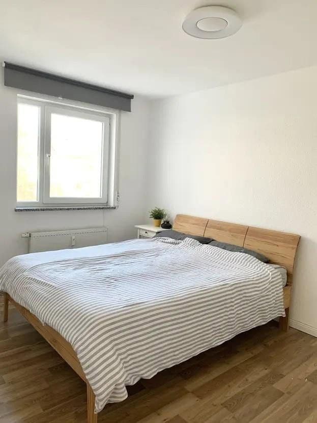 Pronájem domu 143 m², pozemek 155 m², Karl-Blum-Allee 51, Frankfurt, Hessen Pronájem domu 143 m², pozemek 155 m², Karl-Blum-Allee 51, Frankfurt, Hessen
