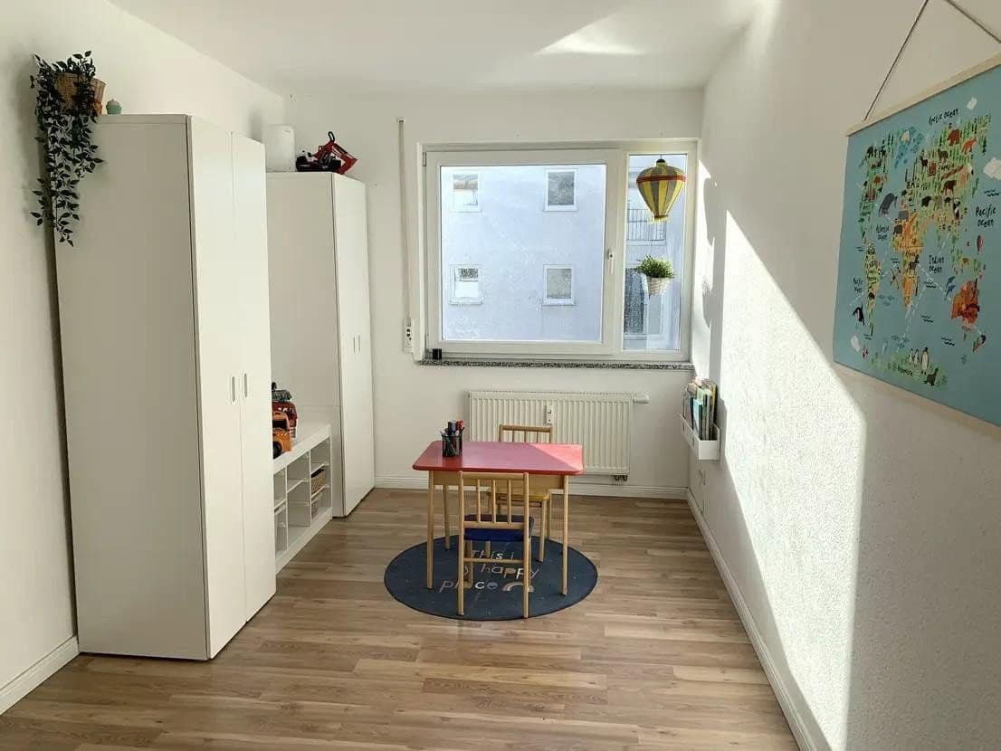 Pronájem domu 143 m², pozemek 155 m², Karl-Blum-Allee 51, Frankfurt, Hessen Pronájem domu 143 m², pozemek 155 m², Karl-Blum-Allee 51, Frankfurt, Hessen