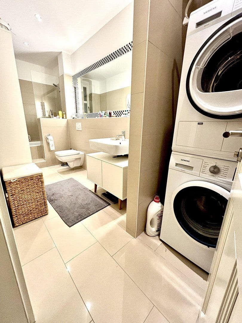 Prodej bytu 3+1 75 m², Boxhagener Straße 59, Berlin, Berlín Prodej bytu 3+1 75 m², Boxhagener Straße 59, Berlin, Berlín