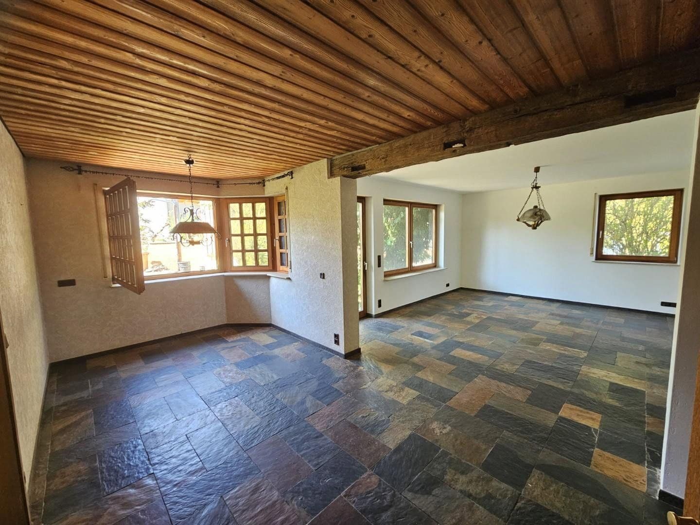 Prodej domu 142 m², pozemek 561 m², Vaihingen an der Enz, Bádensko-Württembersko Prodej domu 142 m², pozemek 561 m², Vaihingen an der Enz, Bádensko-Württembersko