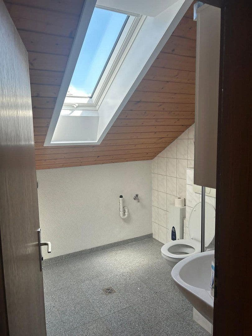 Prodej domu 142 m², pozemek 561 m², Vaihingen an der Enz, Bádensko-Württembersko Prodej domu 142 m², pozemek 561 m², Vaihingen an der Enz, Bádensko-Württembersko