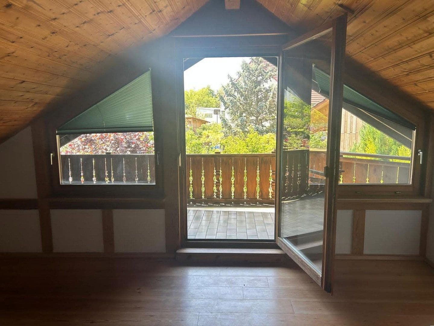 Prodej domu 142 m², pozemek 561 m², Vaihingen an der Enz, Bádensko-Württembersko Prodej domu 142 m², pozemek 561 m², Vaihingen an der Enz, Bádensko-Württembersko