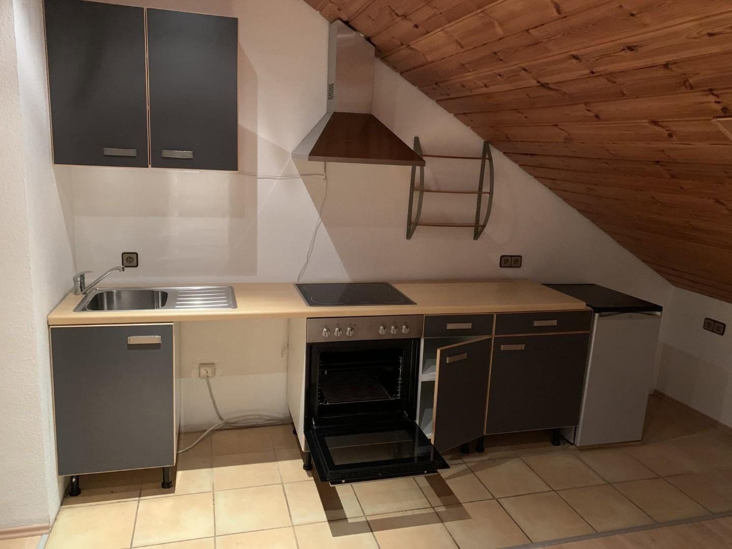 Prodej domu 142 m², pozemek 561 m², Vaihingen an der Enz, Bádensko-Württembersko Prodej domu 142 m², pozemek 561 m², Vaihingen an der Enz, Bádensko-Württembersko