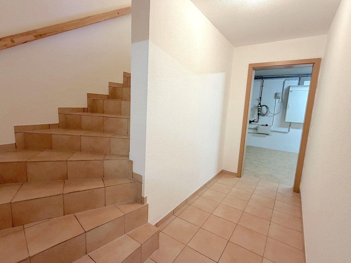 Prodej domu 146 m², pozemek 166 m², Kaiserslautern, Porýní-Falc Prodej domu 146 m², pozemek 166 m², Kaiserslautern, Porýní-Falc