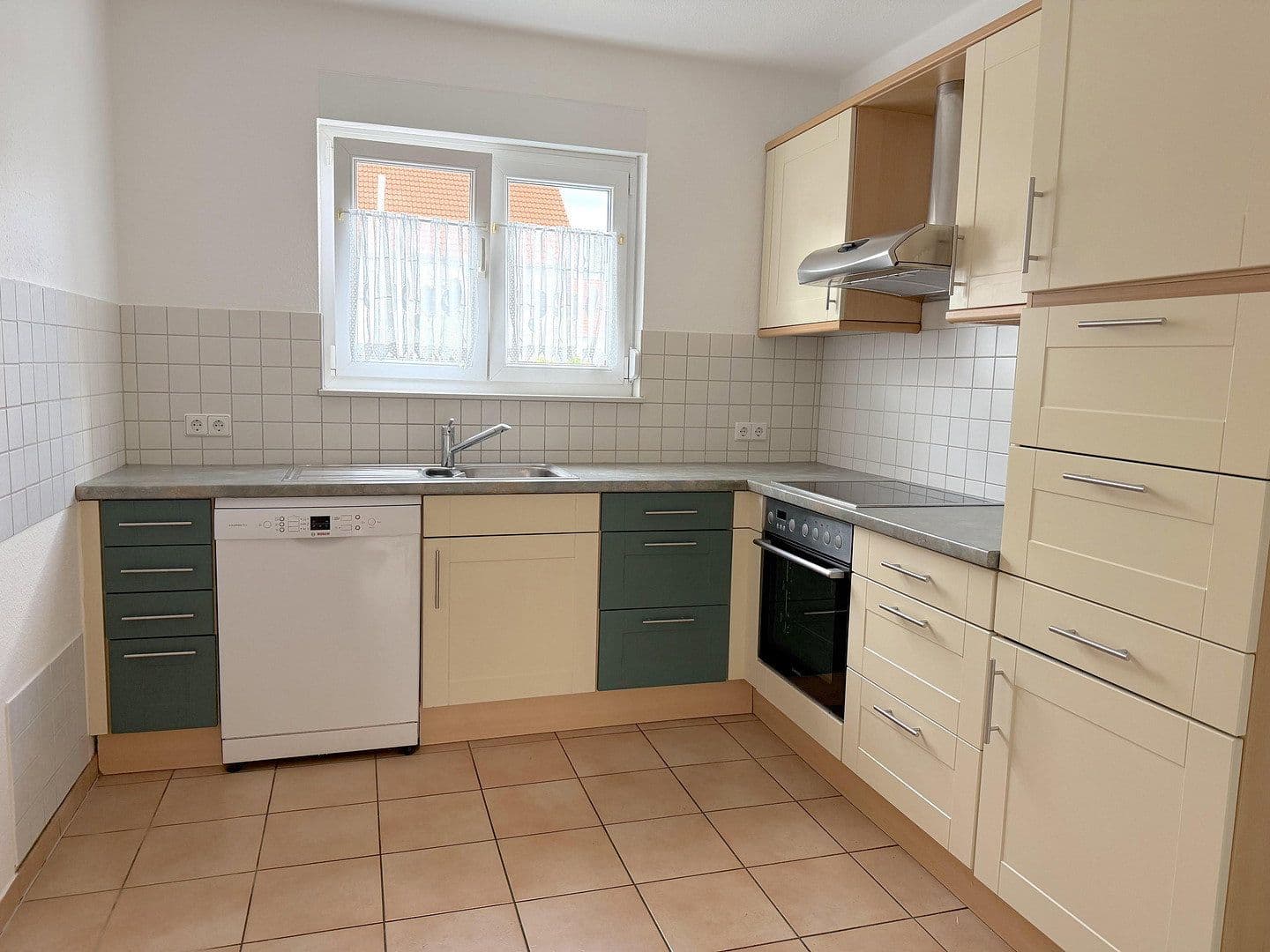 Prodej domu 146 m², pozemek 166 m², Kaiserslautern, Porýní-Falc Prodej domu 146 m², pozemek 166 m², Kaiserslautern, Porýní-Falc
