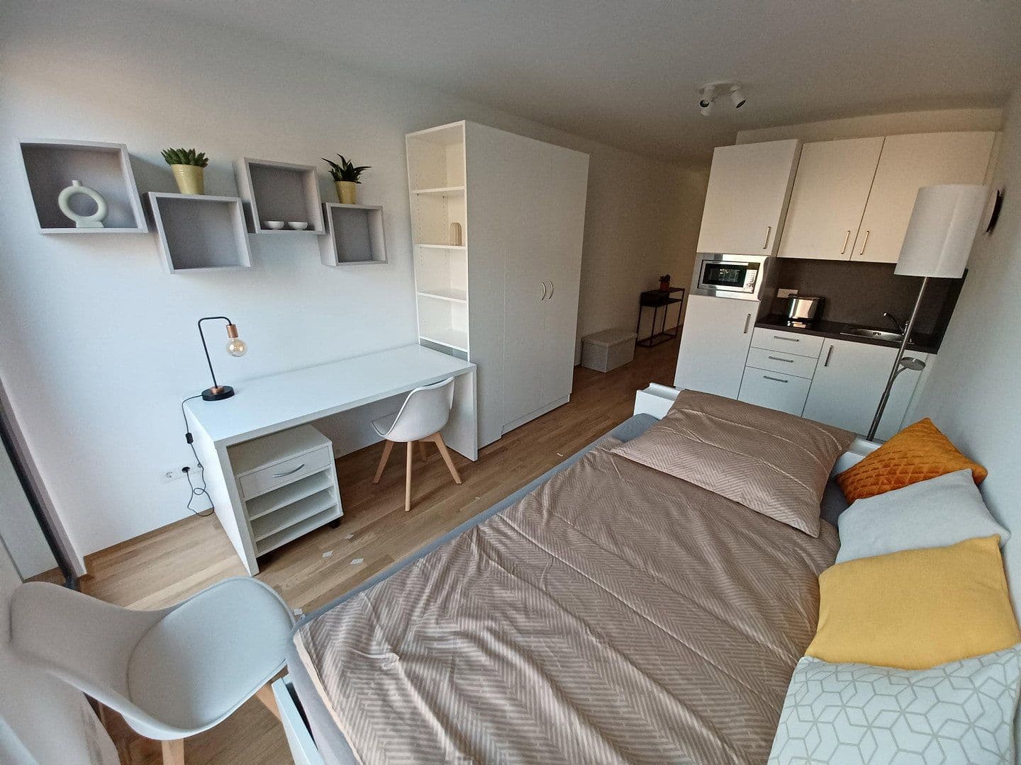 Pronájem bytu 1+1 24 m², Rudower Chaussee 32, Berlin, Berlín Pronájem bytu 1+1 24 m², Rudower Chaussee 32, Berlin, Berlín