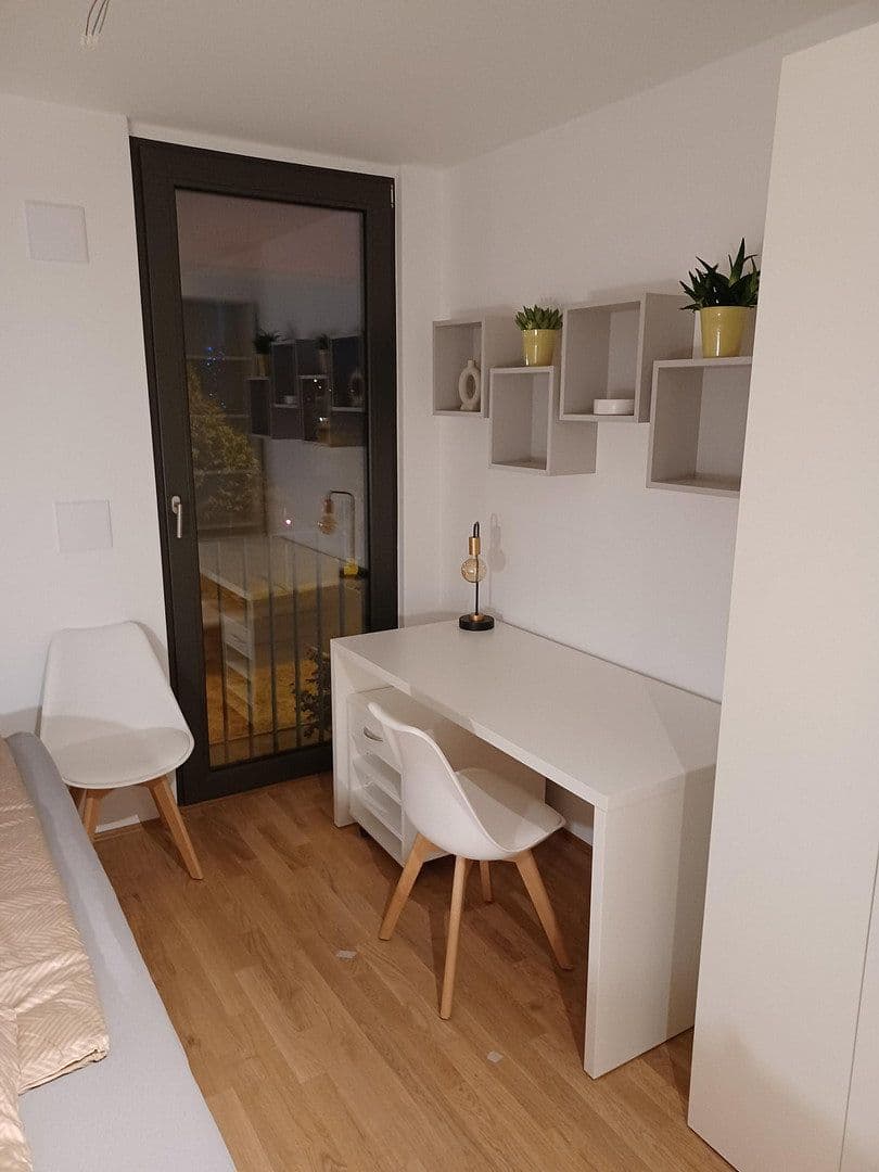 Pronájem bytu 1+1 24 m², Rudower Chaussee 32, Berlin, Berlín Pronájem bytu 1+1 24 m², Rudower Chaussee 32, Berlin, Berlín