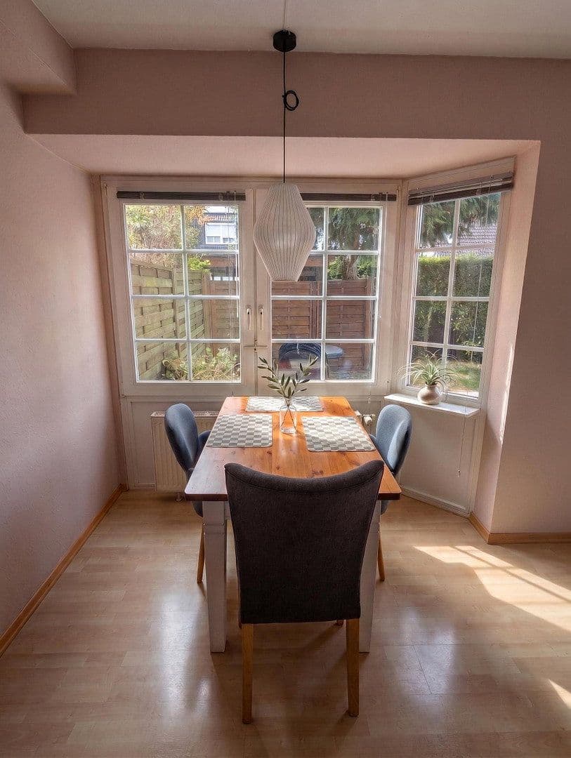 Prodej domu 71 m², pozemek 188 m², Vierkaten, Neu Wulmstorf, Dolní Sasko Prodej domu 71 m², pozemek 188 m², Vierkaten, Neu Wulmstorf, Dolní Sasko
