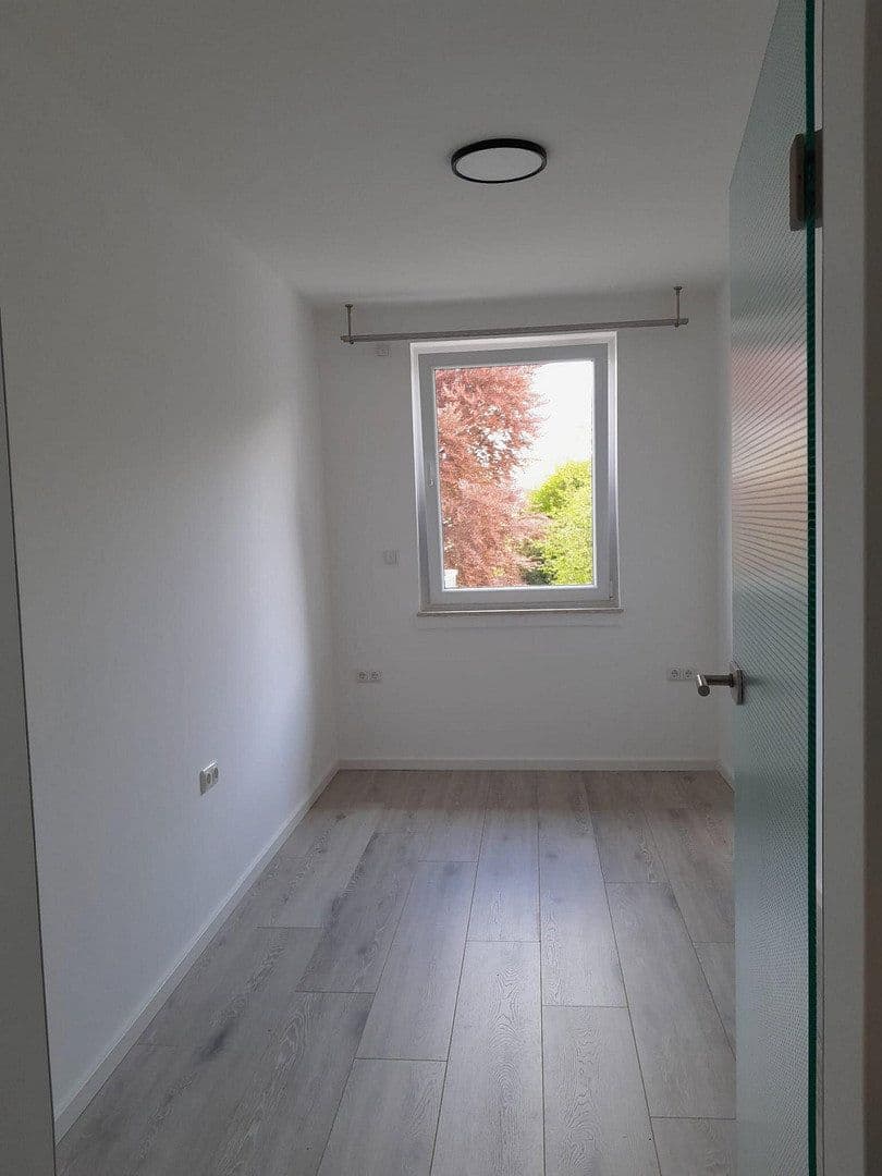 Pronájem bytu 3+1 70 m², Cáchy, Severní Porýní-Vestfálsko Pronájem bytu 3+1 70 m², Cáchy, Severní Porýní-Vestfálsko